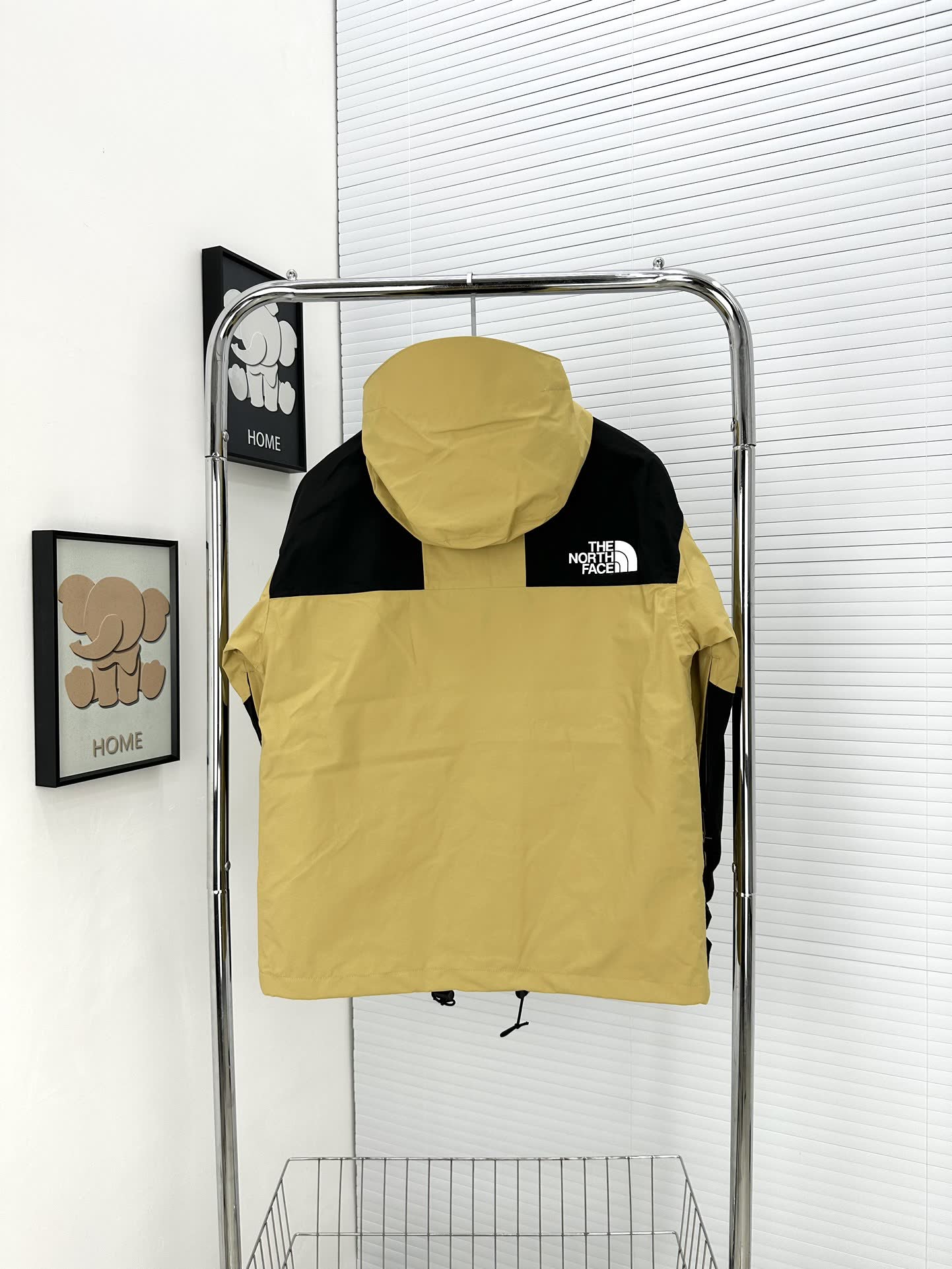 The North Face 1986 Mountain Jacket NF0A5J5N